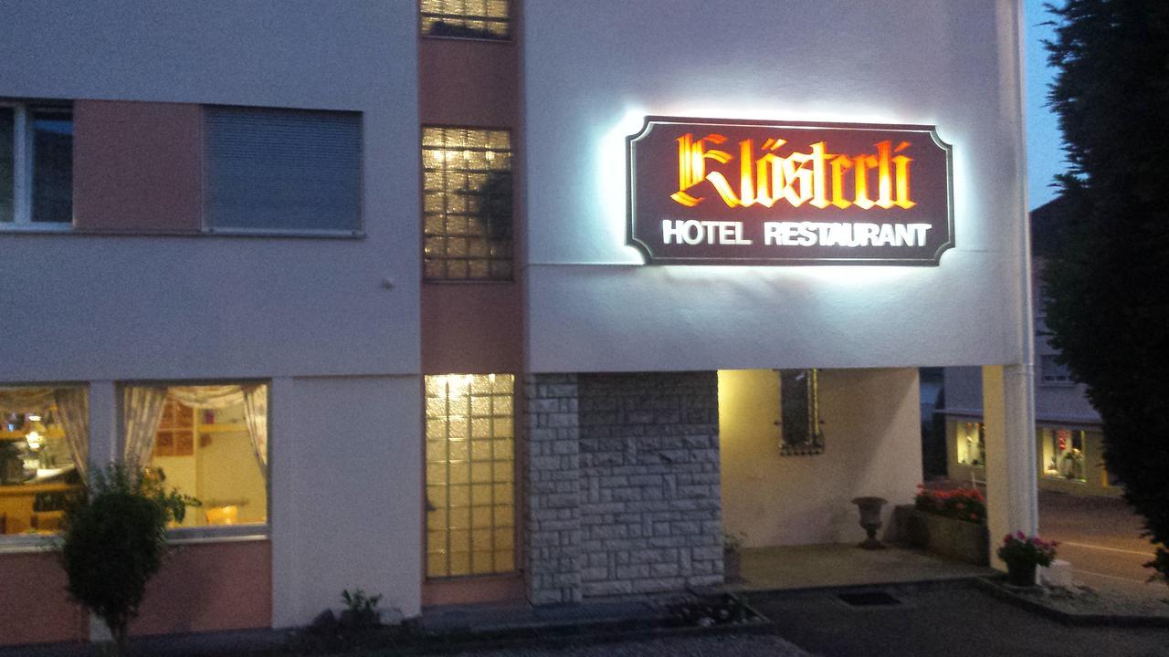 Hotel Restaurant Klosterli Pieterlen Exteriör bild